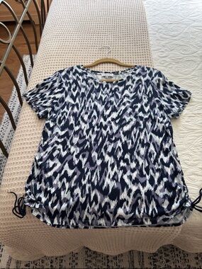 Calvin Klein Navy and White Printed Short-Sleeve Top Size L